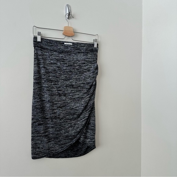 Aritzia-tyra tulip heather black mini skirt (Size:Small) - Picture 3 of 8